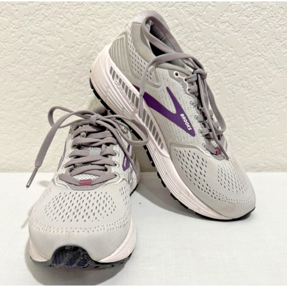 Brooks Ariel ’20 Oyster Alloy Grape Running Walking Shoes Womens Sz 6 - Picture 1 of 10